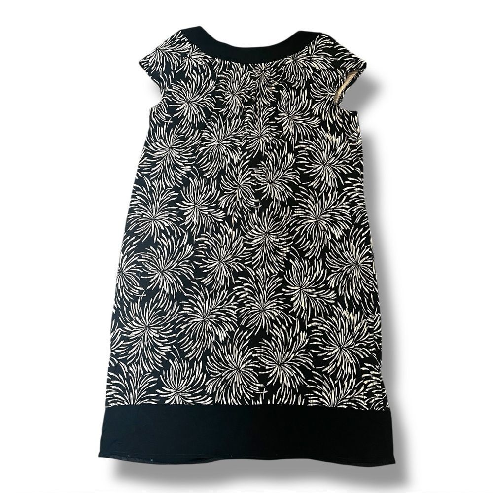 NWT Van Heusen Black & Tan Floral Cap Sleeve Shift Woman’s Dress Size 14 - Picture 2 of 8
